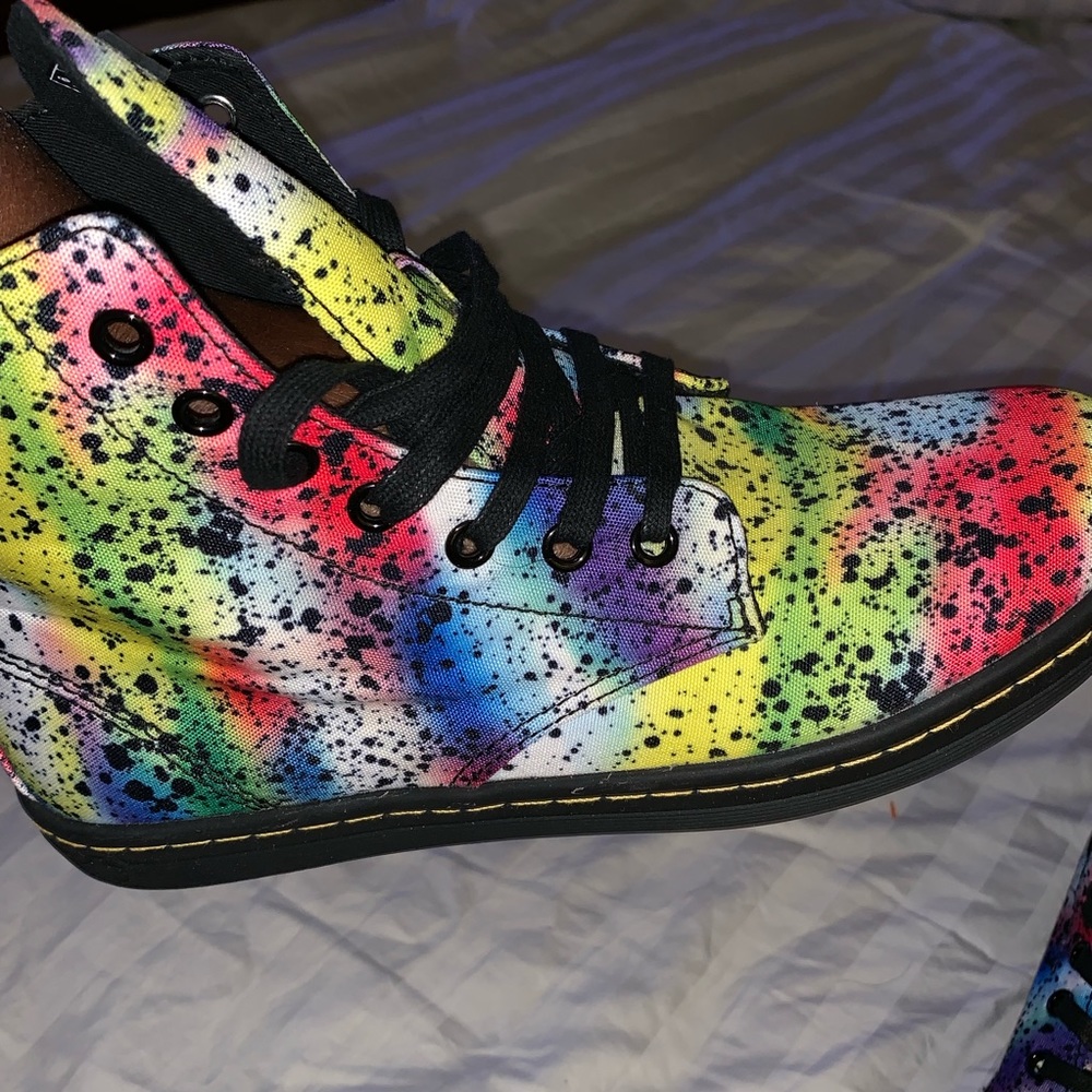 Boots - Picture 2 of 5
